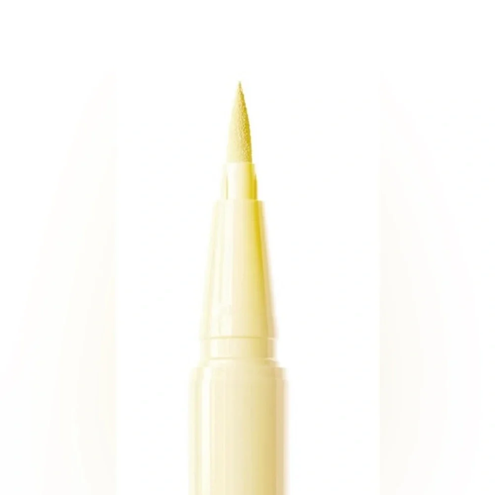 Stila MellowYellow Liquid Eyeliner